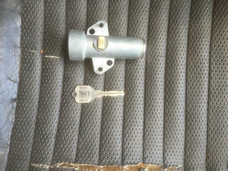 Triumph stag breaking and wanted also parts 
