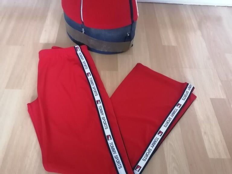 Vintage Y2K TOMMY HILFIGER Designer Sports Outfit. Ex Cond. . Size : M 