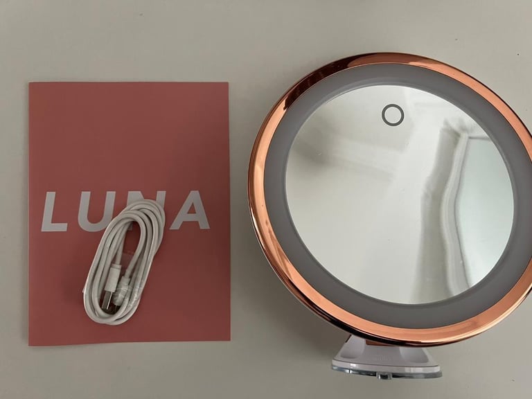 image for Luna light up mirror