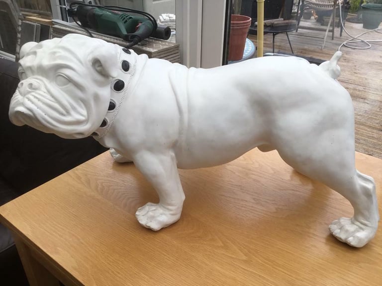Life size bulldog