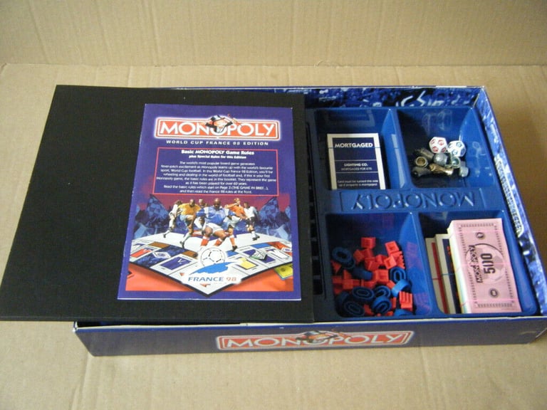 Monopoly (WORLD CUP FRANCE 98 EDITION). By Waddingtons / Hasbro. Complete.lete
