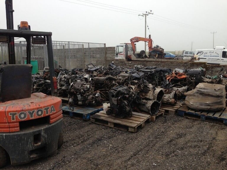 4X4 AND COMMERCIAL COMPLETE ENGINES AND BOXES. IDEAL EXPORT OR UK USE