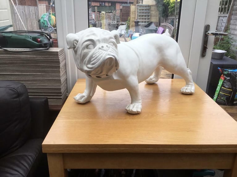 Life size bulldog