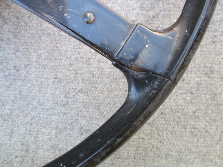 VINTAGE GENUINE JAGUAR STEERING WHEEL - Possibly removed from a XK140