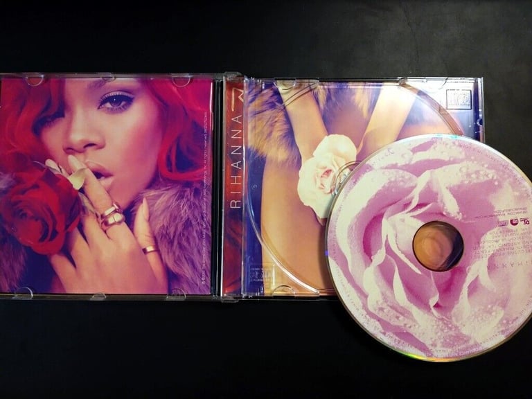 Rihanna - Loud  CD Album