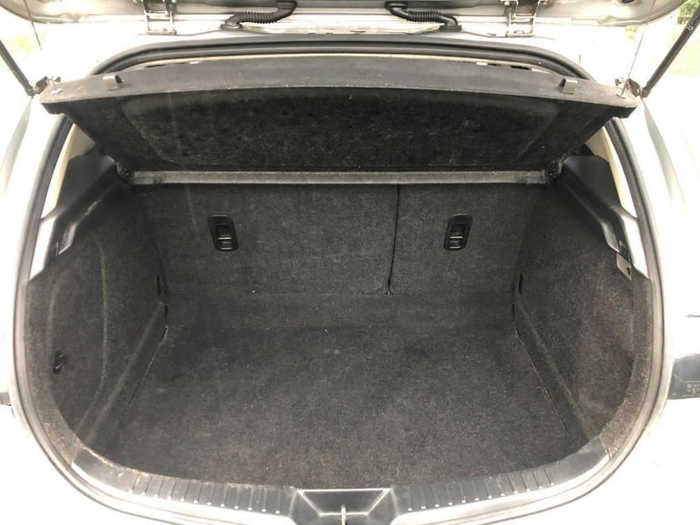 1.6 DIESEL_2012 Mazda 3_manual_1 Year MOT_£30 Tax, 90k Miles_Srvc Hstry_x2 Keys