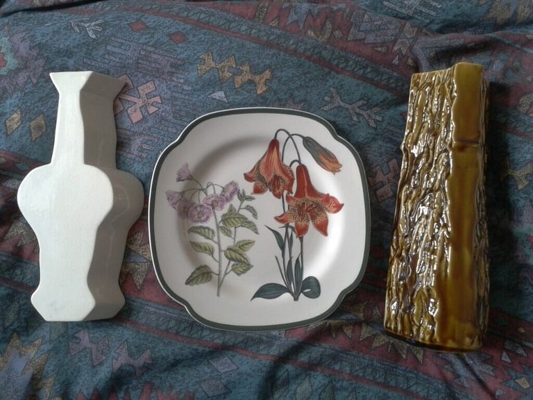 image for Chris Coe Vase,  Spode Plate & Triangular Vase all in VGC