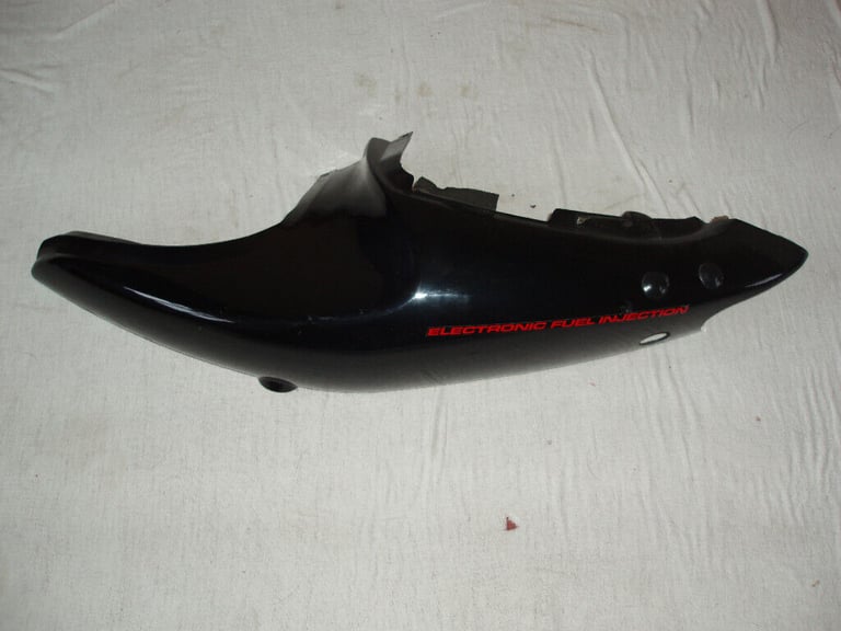 image for suzuki tl 1000s rear side panel