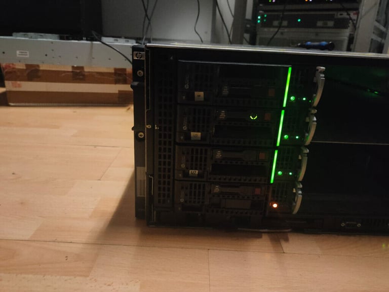 image for HP HPE C3000 Blade Server Enclosure and Blades SAN JBOD BL460c Gen 8