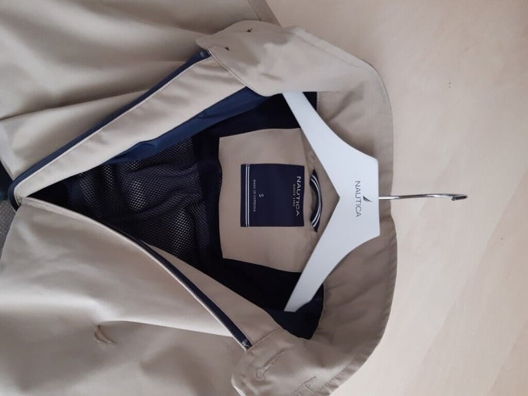 MENS QUALITY `NAUTICA` BRAND ZIPPED JACKET, NEW NEVER WORN