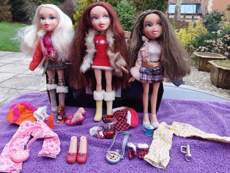 RARE Bratz Trio of Campfire Dolls from 2005 with CLOE, PHOEBE & YASMIN