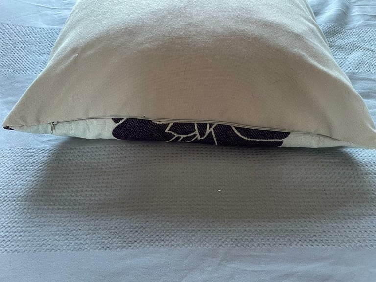 Large 40cm Cream & Purple Square Floral Display Cushion