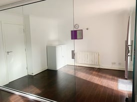 Treatment Room/Therapy Room/Physio Room-Canary Wharf
