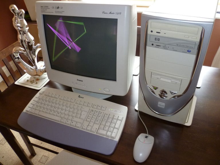image for Windows Family Desktop Pc Bundle | Mint Condition