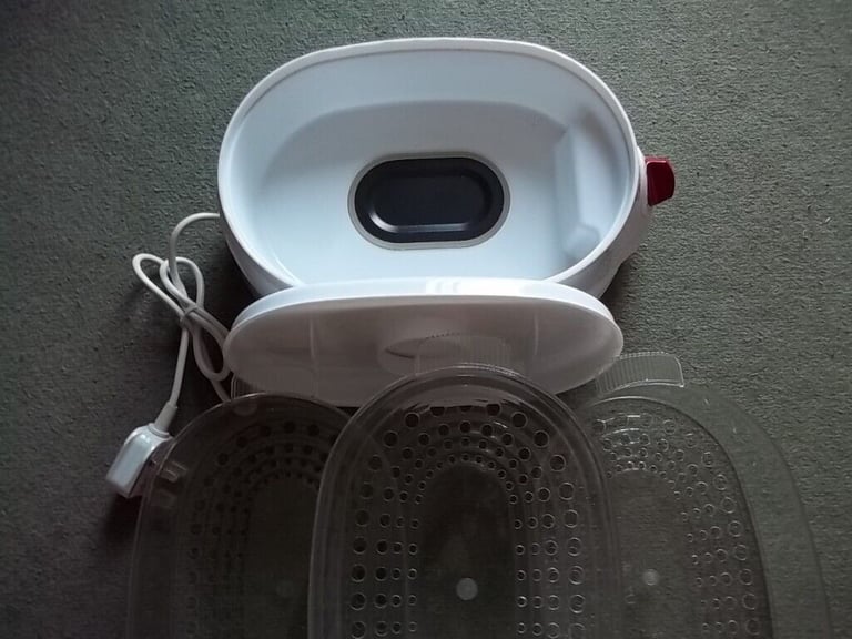 3-Tier Kitchen Food Steamer. As New as Never Used. From a Smoke Free Home.