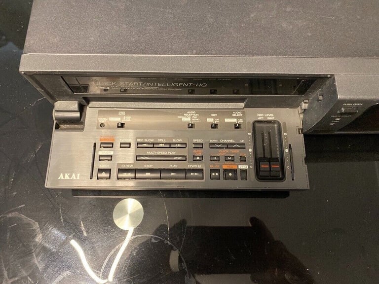 Akai VSF600EK