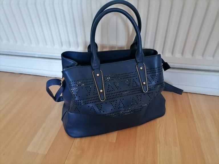 PAULA ROSSI Designer Adjustable Shoulder Leather Handbag. Nr Mint Cond . 