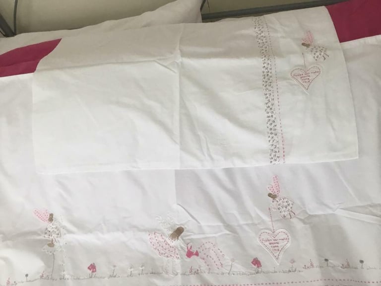 Cot bed quilt cover