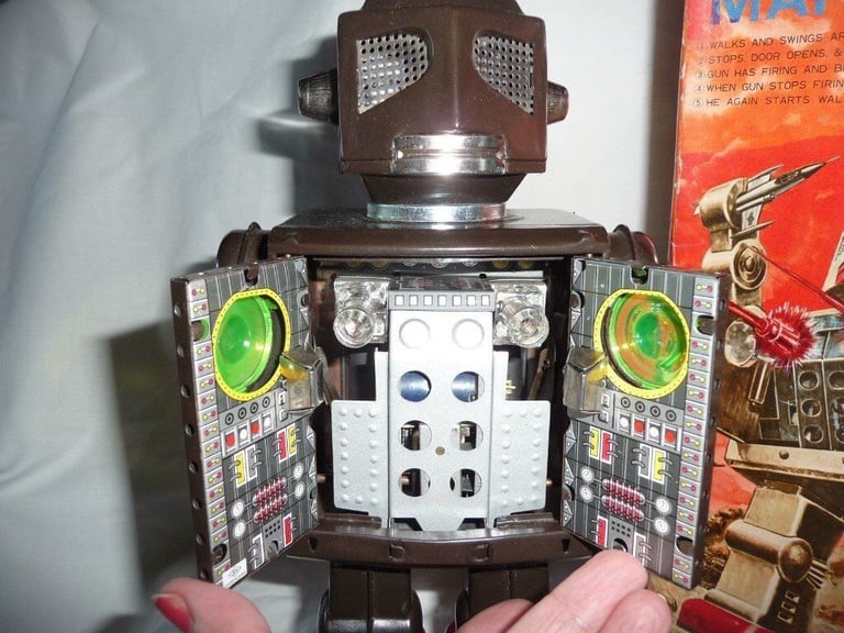 Horikawa Attacking martian robot
