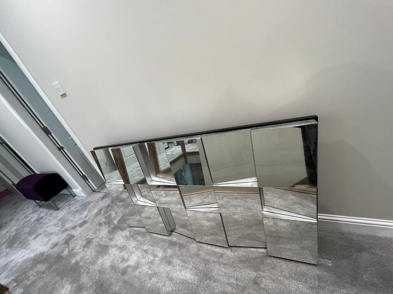 Dwell Resumo Mirror