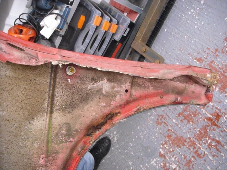 VW GOLF MK2 FRONT RIGHT WING RED