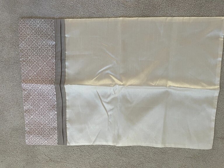 DUNELM 2X PILLOWCASES NEW 