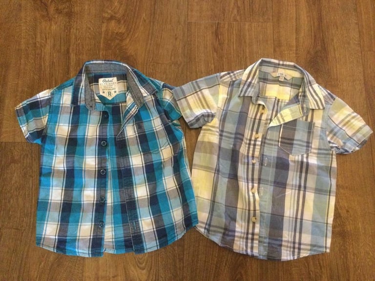 image for 2 x Short Sleeved Shirts 2-3 Years