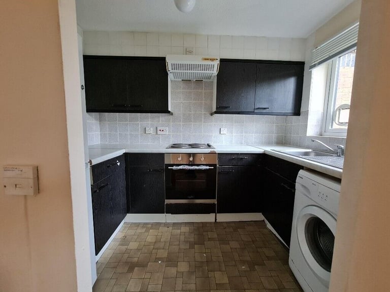 SELF CONTAINED STUDIO TO RENT IN ENFIELD, N18 2QQ in Edmonton, London