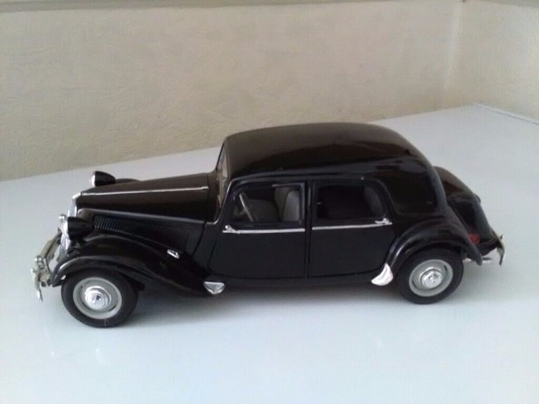 Maisto Citroen 15 CV 6 cyl.
