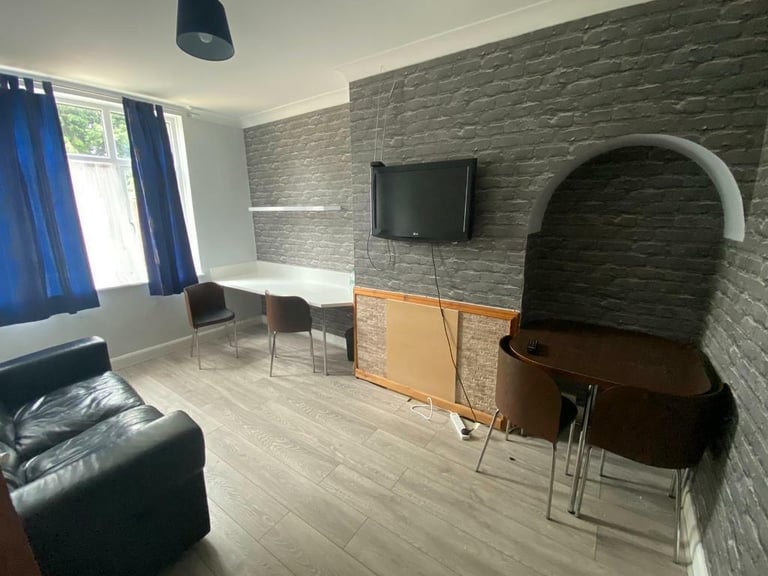 DSS ROOMS AVAILABLE NOW