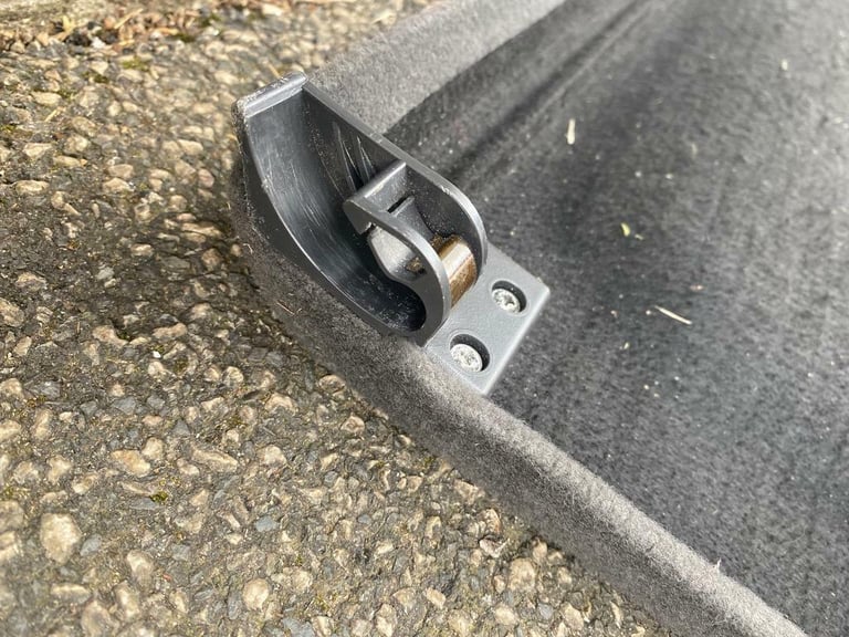 Vauxhall Corsa C 2004 rear parcel shelf grey 