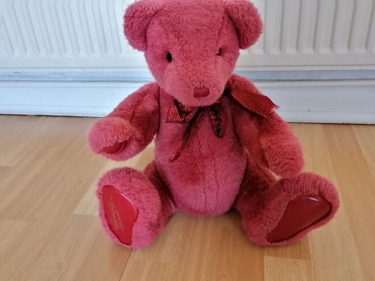 Collectible Vintage GUND Teddy Bear. Jointed Soft Plush Red Yule Teddy. 