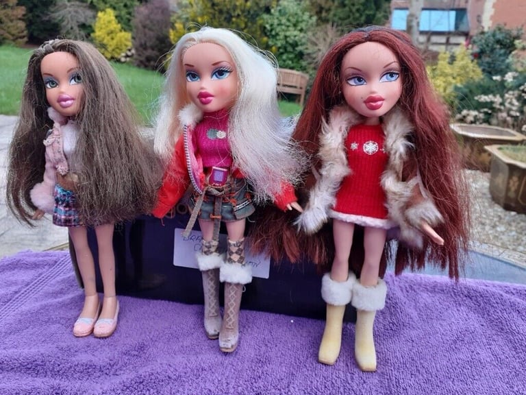 RARE Bratz Trio of Campfire Dolls from 2005 with CLOE, PHOEBE & YASMIN