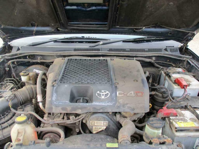 2008 Toyota Hilux 2.5 D-4D 4WD DOUBLE CAB PICK UP. Only 107,000 miles NO VAT