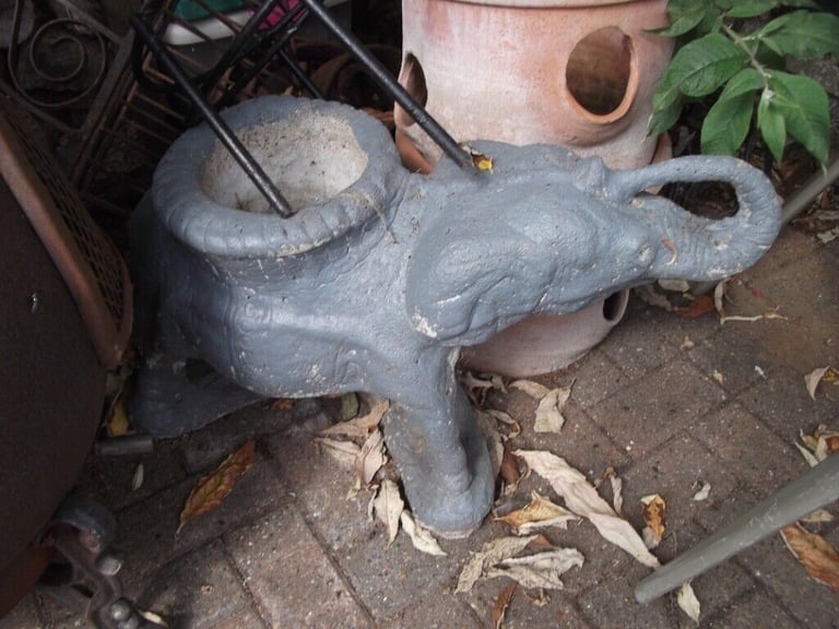 LARGE CONCRETE ELEPHANT GARDEN PLANTER