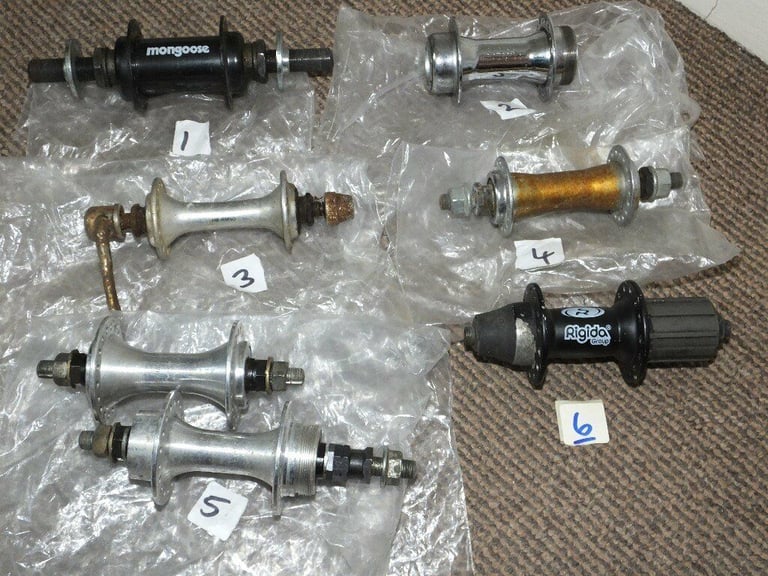 HUBS FOR BICYCLES...(JOB LOT)