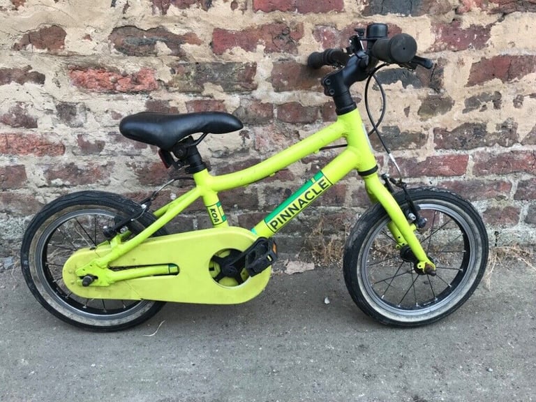 UCB 14INCH wheels pinnacle kids bike in good order in Chester
