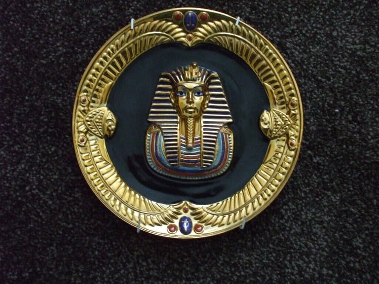 image for Tutankhamen wall plate