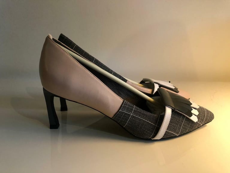 *new* House of Avenue Pumps size 7/40