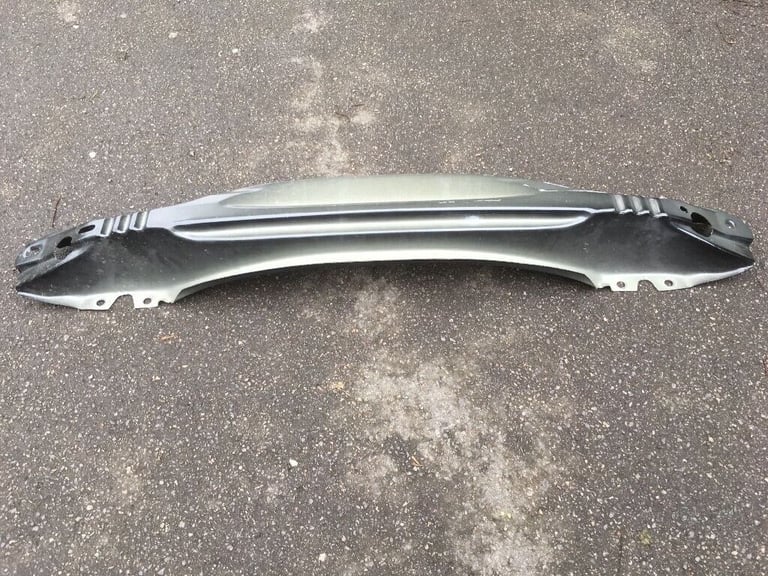 2014 Volvo XC60 5 door estate Rear Bumper crash Bar reinforcer