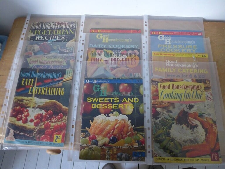 Collection of ten vintage GOOD HOUSEKEEPING Cookery Booklets Pamphlets – see titles below.