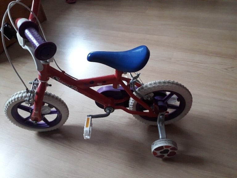 image for Girls red/hearts bike with stabilizers 