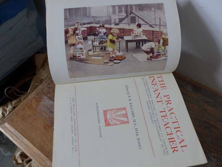 Collectable set of books: THE PRACTICAL INFANT TEACHER Volumes 1-5 PLUS Supplementary edition. 