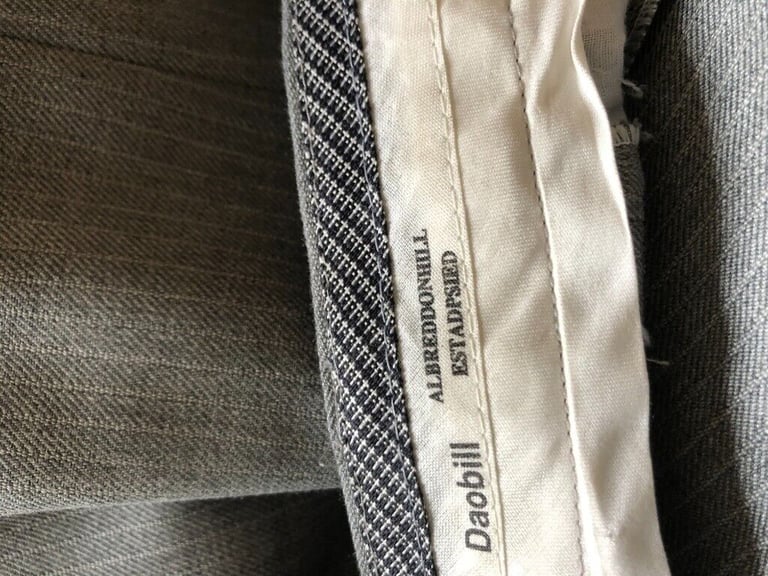 NEXT SUITS
