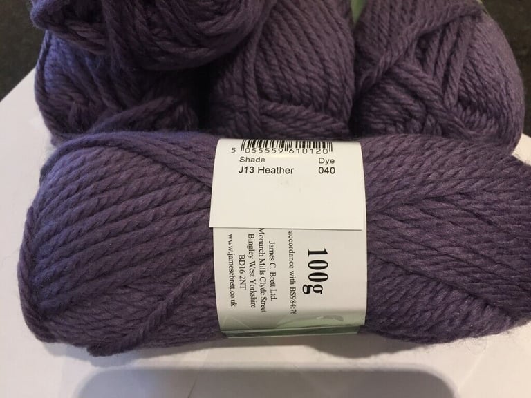 5 X 100 GRAM  BALLS OF JAMES C BRETT AMAZON SUPER CHUNKY KNITTING WOOL