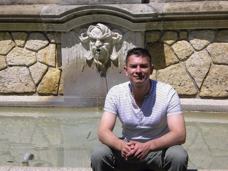 image for Zoli, professional painter decorator handyman ready to help you  everywhere in London