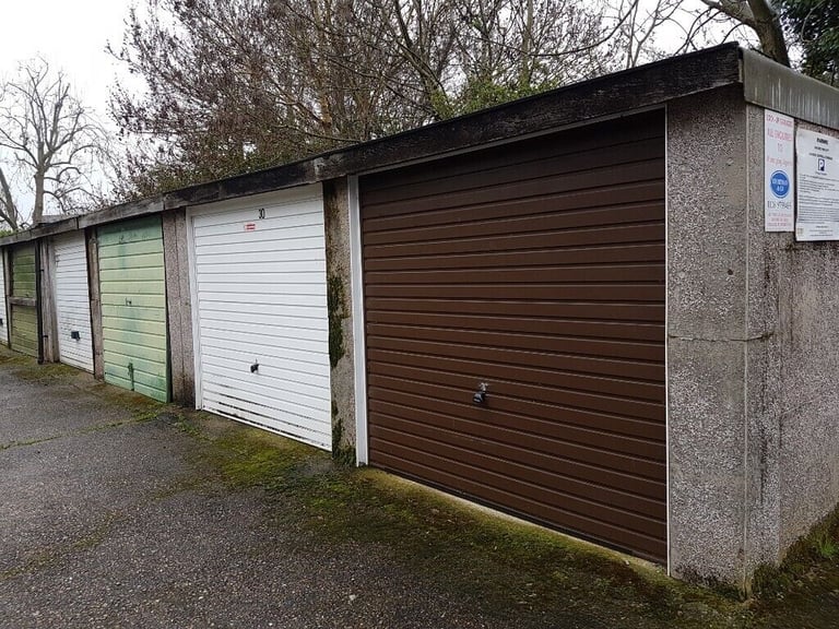 Garage/Parking/Storage to rent: Evergreen Way (r/o 63), Hayes Middlesex UB3 2BH