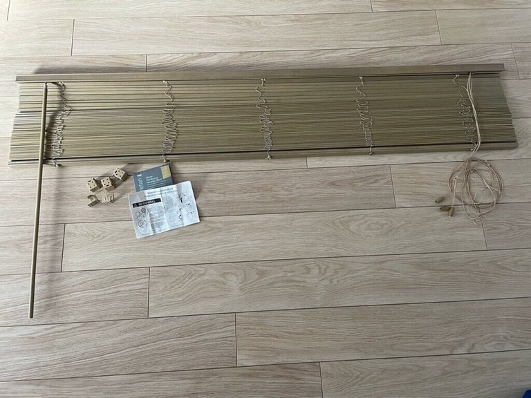 Hardwood Venetian blind