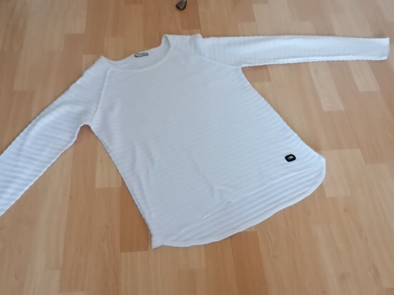 Vintage 00's Designer JESSE JAMES Summer White Jumper. Ladies. Ex Cond. Size : M 
