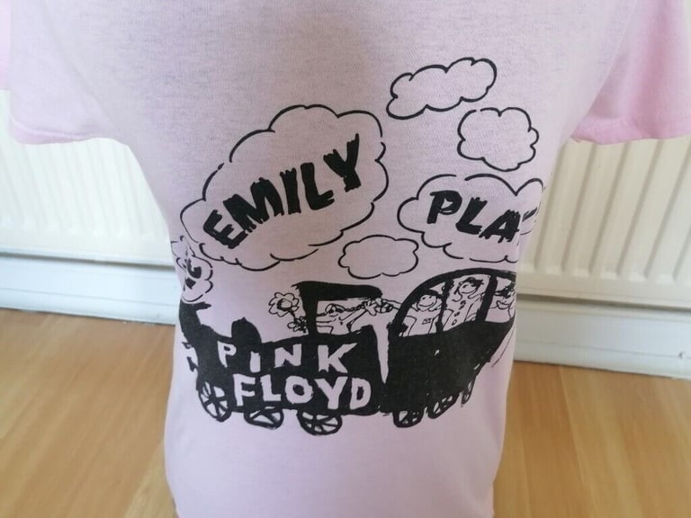 Collectible Authentic PINK FLOYD See Emily Play T Shirt. Size : S . Licensed Merchandise 